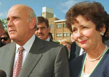 Δολοφονήθηκε η σύζυγος του τελευταίου λευκού προέδρου της Νοτίου Αφρικής