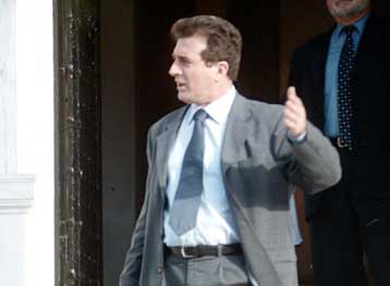 Για θέματα των υπουργείων τους ενημέρωσαν τον πρωθυπουργό Χρυσοχοΐδης και ΥΠΕΧΩΔΕ