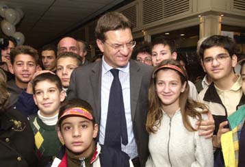 Τα στοιχεία του ΟΟΣΑ δεν απεικονίζουν την πραγματικότητα, λένε ΥΠΕΠΘ και καθηγητές