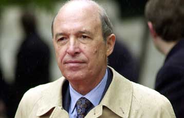 Έχουμε να διανύσουμε πολύ δρόμο ακόμη για την επίλυση του Κυπριακού, τόνισε ο Σημίτης