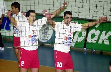 Με νίκες ξεκίνησαν Ολυμπιακός και Πανελλήνιος