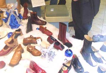 Από την Πέμπτη το εορταστικό ωράριο των καταστημάτων