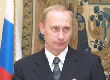 Στη Βεργίνα ο Πούτιν, αφού ματαιώθηκε (λόγω καιρού) η επίσκεψη στο Αγιον Όρος