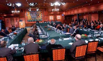 Οι νομπελίστες Ειρήνης απέτυχαν να καταλήξουν σε κοινή πρόταση κατά της φτώχειας