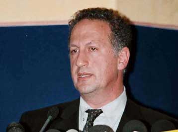 Απαραίτητες οι αλλαγές στον εκλογικό νόμο, δηλώνει ο υπουργός Εσωτερικών