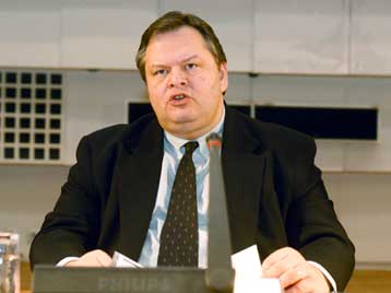 Τη συμβολή του απόδημου ελληνισμού για το 2004  ζήτησε ο ΥΠΠΟ στη συνέλευση του ΣΑΕ