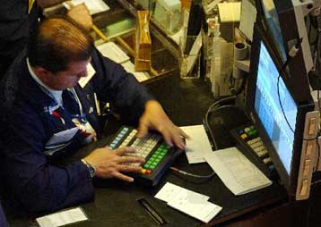 Με μικρές απώλειες άνοιξαν τη Δευτέρα ο Nasdaq και ο Dow Jones