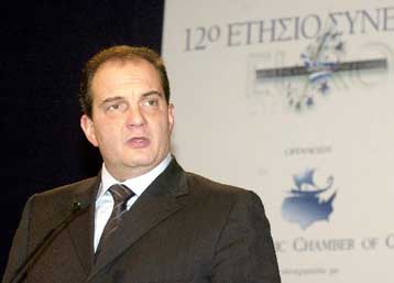 Σφοδρά πυρά Καραμανλή για τις κυβερνητικές επιλογές στην οικονομία