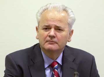Ενώπιον του ΙCTY ο Μιλόσεβιτς, αυτήν τη φορά για τα εγκλήματα πολέμου στη Βοσνία