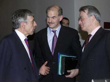 Εμμένει η Ελλάδα στις επιφυλάξεις της για τις σχέσεις της Τουρκίας με τον ευρωστρατό