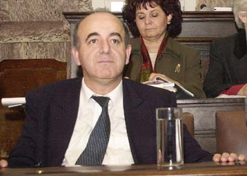 Λίστα με επιχειρήσεις που φοροδιαφεύγουν κατέθεσε το υπ. Οικονομίας στη Βουλή