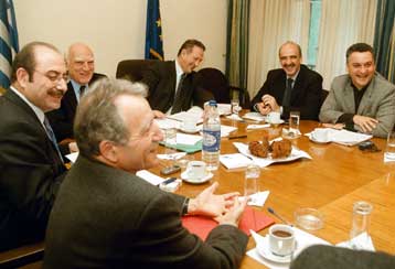 Συνεδρίασε η διακομματική επιτροπή με θέμα τη χρηματοδότηση των κομμάτων