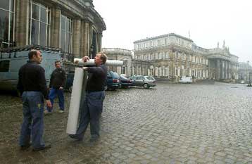 Χιλιάδες πολέμιοι της παγκοσμιοποίησης θα διαδηλώσουν στη Σύνοδο Κορυφής του Λάακεν