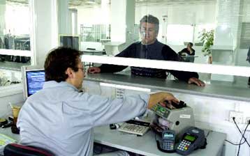 Και με πιστωτικές κάρτες η εξόφληση φόρων