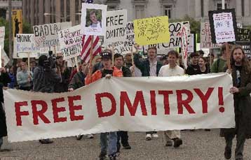 Ο Ρώσος που «έσπασε» το eBook Reader θα επιστρέψει στην πατρίδα κατόπιν διακανονισμού