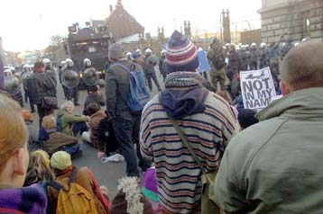 Οι Βρυξέλλες δονούνται από διαδηλώσεις κατά της «Ευρώπης όπως τη βλέπει η ΕΕ»
