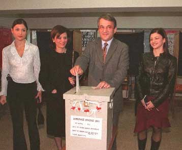 Στις κάλπες οι Κύπριοι για την ανάδειξη των δημοτικών και κοινοτικών Αρχών