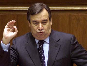 Η βαριά ήττα στις δημοτικές της Πορτογαλίας προκάλεσε την παραίτηση του πρωθυπουργού