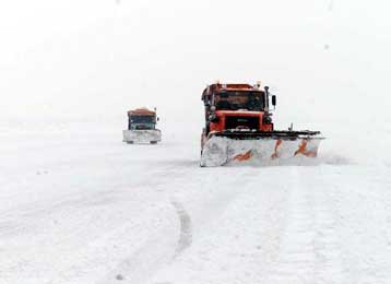 Στο χωριό Πετράδες μεταφέρθηκαν οι εγκλωβισμένοι επιβάτες της αμαξοστοιχίας του ΟΣΕ