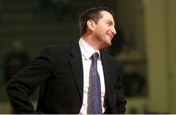 Προσοχή και στην Αλμπα ζήτησε ο Ηλίας Ζούρος