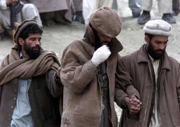 Συνεχίζεται στην Υεμένη η επιχείρηση για τη σύλληψη μελών της Αλ-Κάιντα