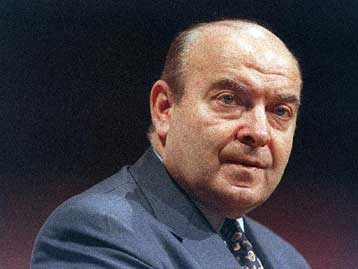 Με λεηλασίες καταστημάτων απάντησαν οι Αργεντινοί στα νέα μέτρα λιτότητας