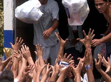 Πέντε νεκροί στην εξέλιξη της εξέγερσης στην Αργεντινή