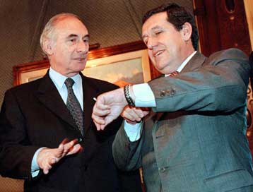 Ο επικεφαλής της Γερουσίας ανέλαβε καθήκοντα προσωρινού προέδρου της Αργεντινής