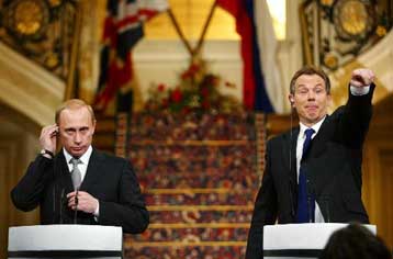 Την ενίσχυση της διμερούς συνεργασίας κατά της τρομοκρατίας αποφάσισαν Μπλερ-Πούτιν