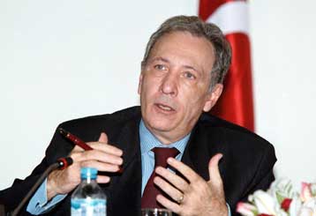 Η επικείμενη συνάντηση Κληρίδη-Ντενκτάς θα έχει αποτελέσματα, εκτιμά ο Τζεμ