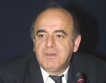 Στην επιβολή φόρου κατοχής ακινήτων προχωρά το υπουργείο Οικονομικών