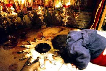 Χριστός γεννάται σήμερον εν… μέσω καλοκαιρίας