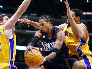 Νικητές, έστω και χωρίς Σακίλ, οι Λέικερς – Παραιτήθηκε ο προπονητής των Μπουλς