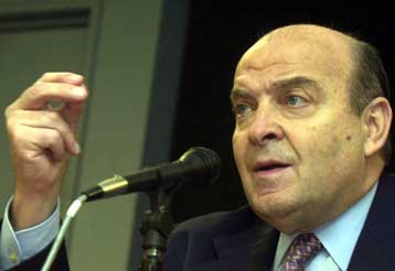 Συγγνώμη ζητά από τους Αργεντινούς ο τέως υπουργός Οικονομίας, Ντομίνγκο Καβάγιο
