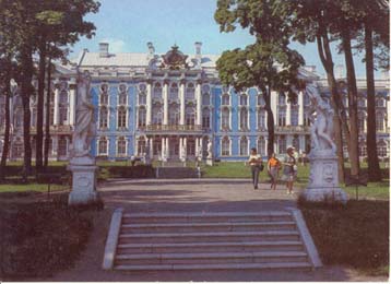 Η ιστορία του Ερμιτάζ μέσα από την κάμερα του Αλεξάντερ Σοκούροφ