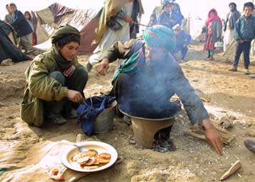 Η κυβέρνηση του Αφγανιστάν ζητά από τις ΗΠΑ να σταματήσουν τους βομβαρδισμούς