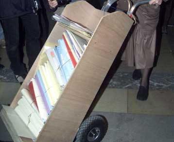 Στη δημοσιότητα οι φάκελοι του Φόρεϊν Όφις για τα δρώμενα στην Ελλάδα το 1971