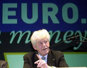 Αμετάβλητα άφησε τα ευρωπαϊκά επιτόκια η ΕΚΤ κατά την πρώτη συνεδρίαση της χρονιάς