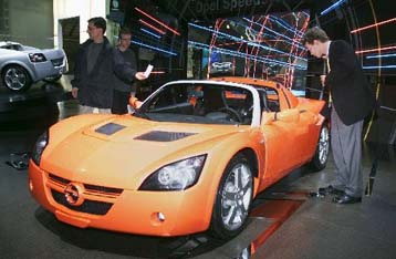 Με πτώση 3,4% έκλεισε για την αγορά αυτοκινήτου το 2001 – «Πρωταθλήτρια» η Opel