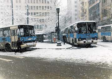 Σφοδρό κύμα κακοκαιρίας πλήττει από την Πέμπτη ολόκληρη τη χώρα