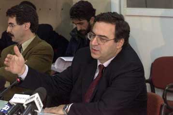 Ομαλή η εισαγωγή του ευρώ στην ελληνική αγορά, τονίζει το υπουργείο Οικονομίας