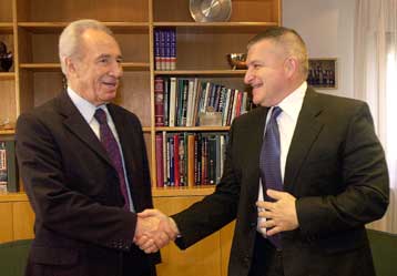 Ο Ζίνι υποστηρίζει ότι ι θα ξαναρχίσουν οι συνομιλίες μεταξύ Ισραηλινών και Παλαιστινίων