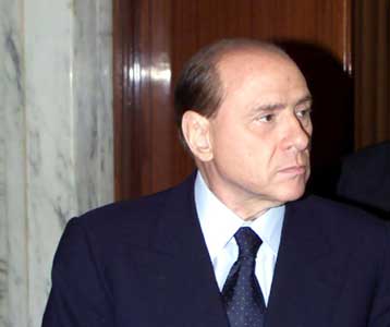 Η πολιτική μας προς όφελος των επιχειρήσεων της χώρας, τονίζει ο Μπερλουσκόνι