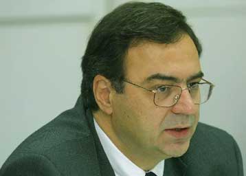 Οκτώ στους δέκα Έλληνες έχουν ήδη προμηθευτεί ευρώ