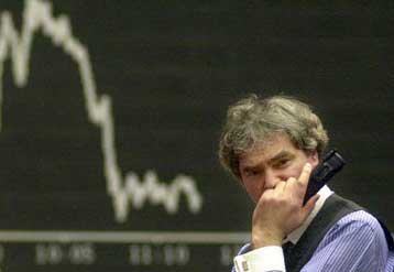 Υποχωρούν τα ευρωπαϊκά χρηματιστήρια τη Δευτέρα με «οδηγό» τη μετοχή της Vivendi