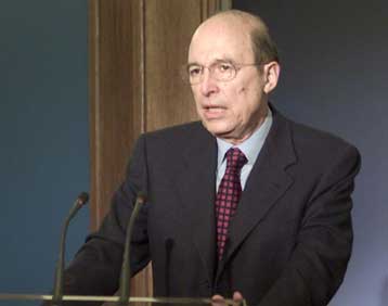 Σύσκεψη στο Μαξίμου με θέμα την προετοιμασία της επίσκεψης Σημίτη στις ΗΠΑ