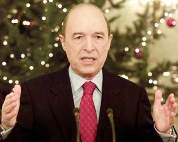 Χάρτες και τρομοκρατία σκιάζουν την επίσκεψη Σημίτη στις Ηνωμένες Πολιτείες