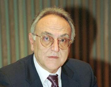 Τρεις βασικές προτεραιότητες για τον ΟΤΕ το 2002