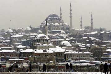 Στους 18 οι νεκροί από το ψύχος στην Τουρκία – Είκοσι νεκροί σε Αλβανία και ΠΓΔΜ