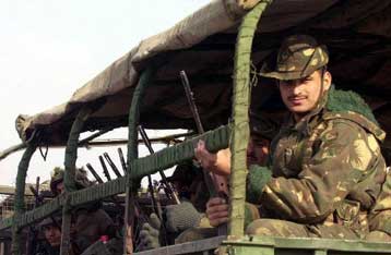 Στο ινδικό Κασμίρ συντηρείται η διαμάχη Νέου Δελχί-Ισλαμαμπάντ